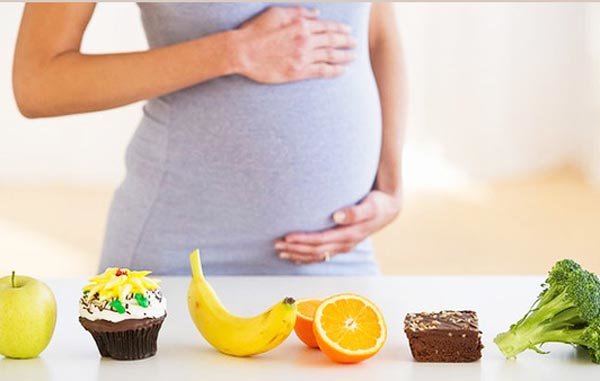 Стоит ли есть жирное беременной женщине?