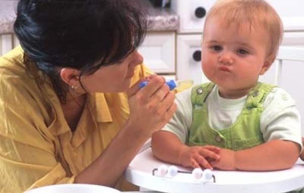 Как улучшить аппетит ребенка, если он совсем не хочет есть?