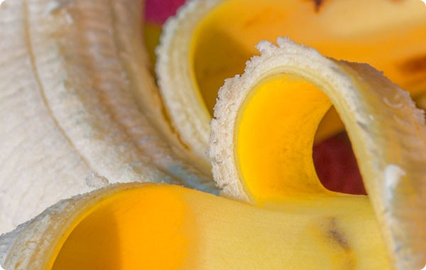 Банановая кожура: самые невероятные способы использования