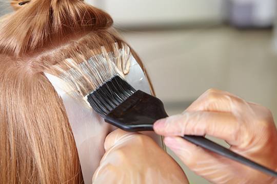 Уход за окрашенными волосами: 4 правила и ТОП-20 профессиональных продуктов