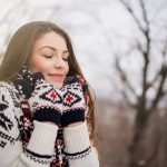 Уход за волосами зимой: 5 правил и ТОП-5 лучших средств для холодного времени года